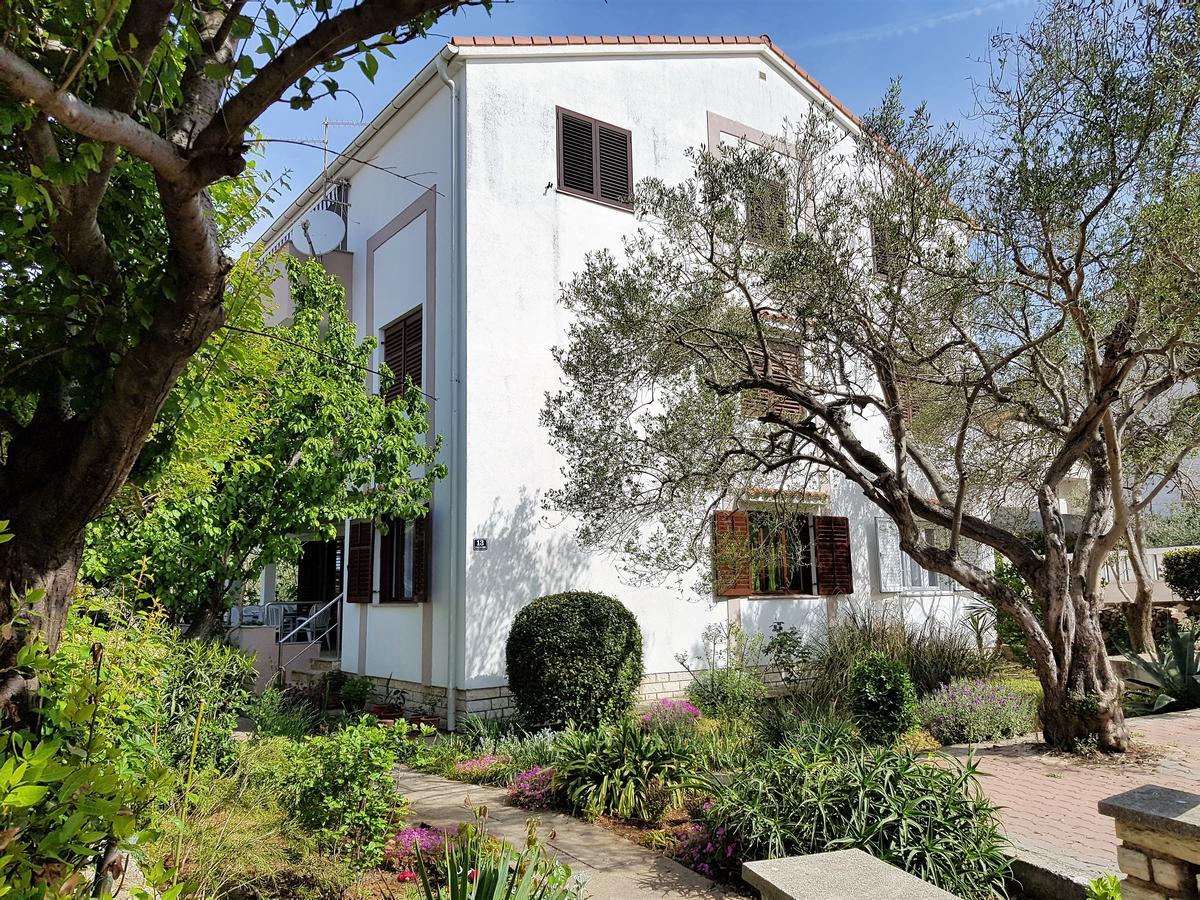 Apartments Monica Novalja Luaran gambar