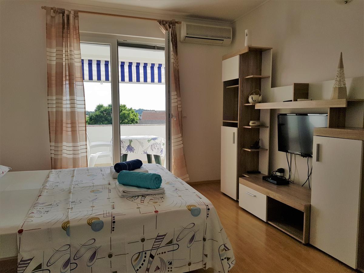 Apartments Monica Novalja Luaran gambar